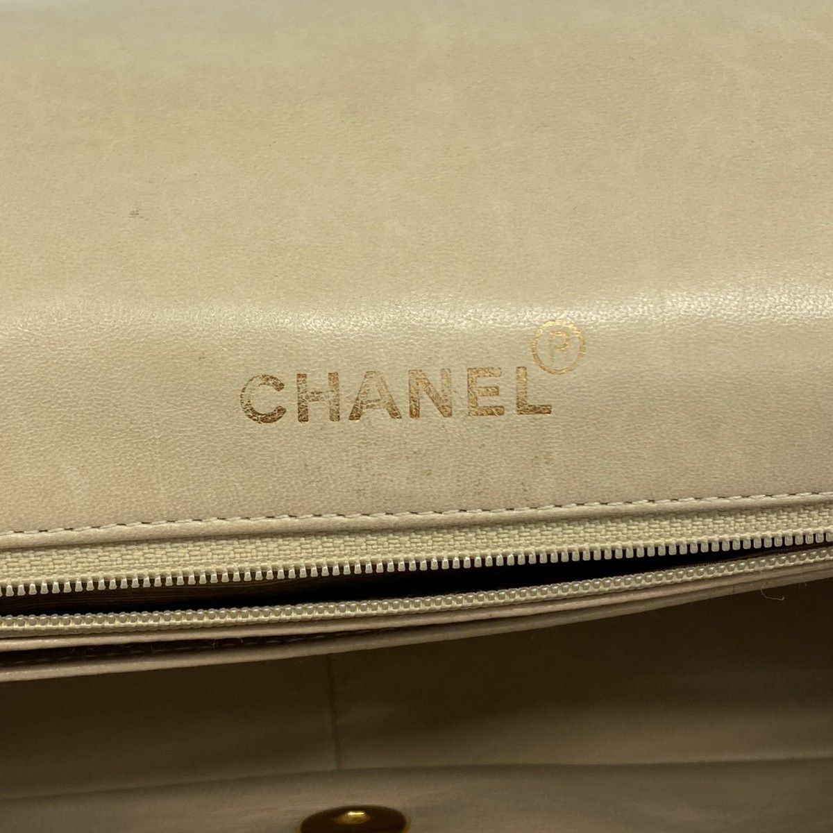 Chanel Shoulder Bag Quilted Lambskin Beige Gold — view 5