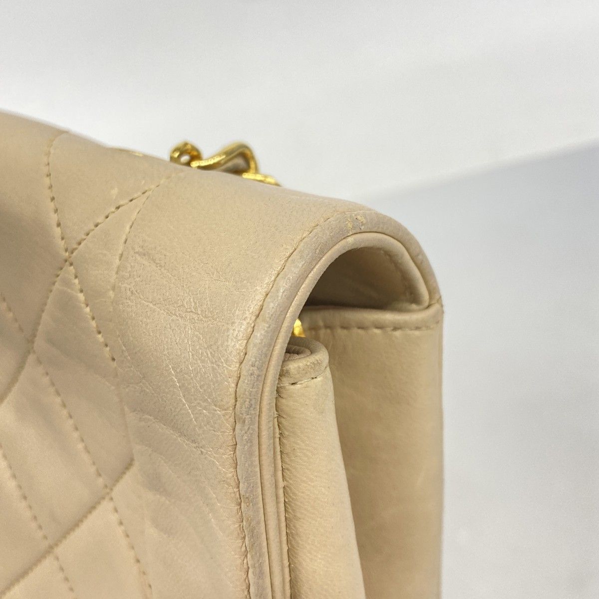 Chanel Shoulder Bag Quilted Lambskin Beige Gold — view 9
