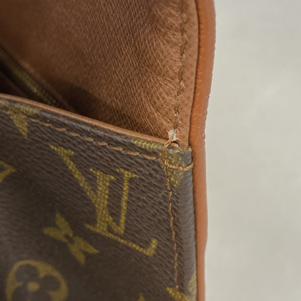 Louis Vuitton Clutch Monogram Pochette Dam GM Brown — view 8