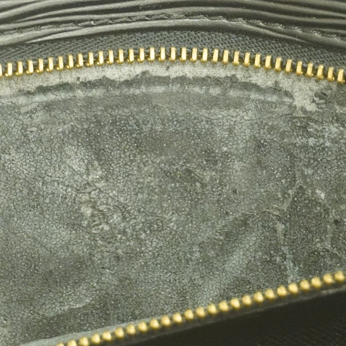 Louis Vuitton Clutch Epi Pochette Series Dragonne Noir — view 6