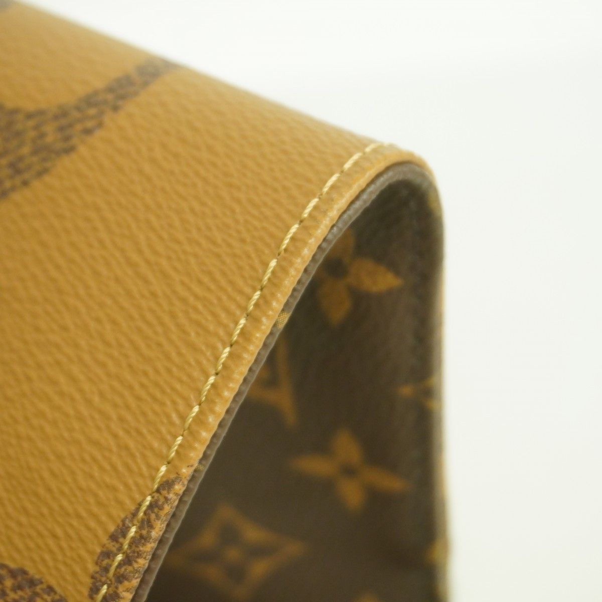 Louis Vuitton Tote Monogram Giant Reverse On The Go GM Brown 2-Way — view 6