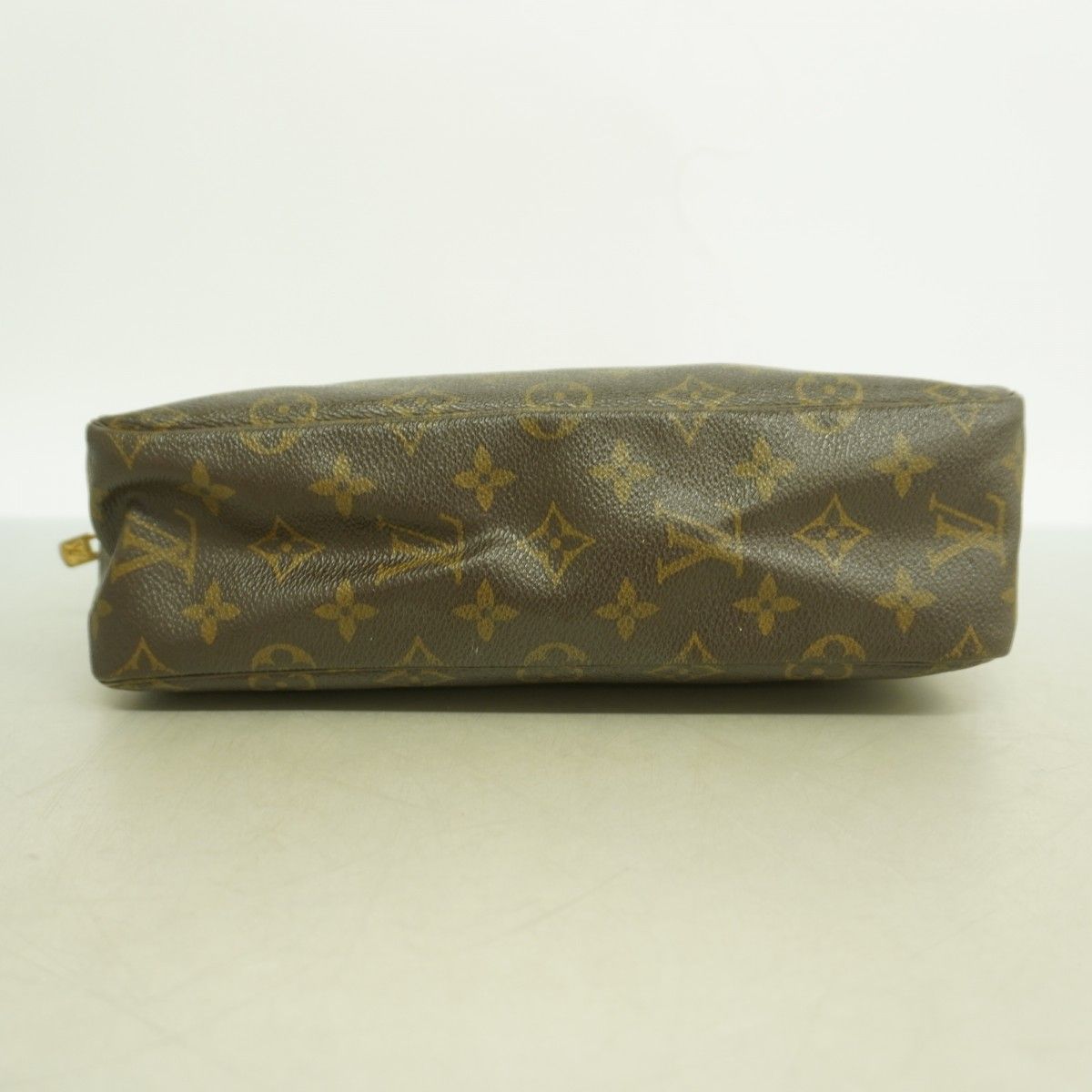 Louis Vuitton Pouch Monogram Trousse Toilet 28 Brown — view 3