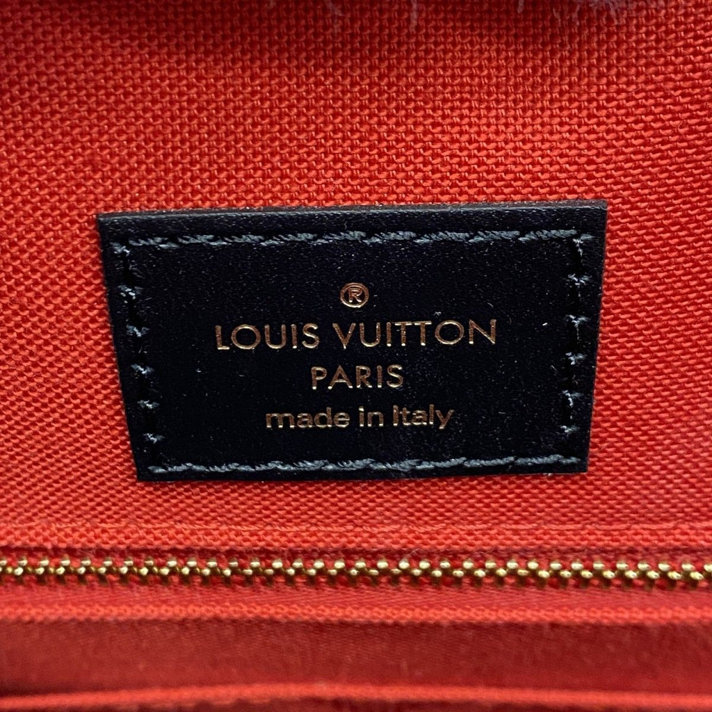 Louis Vuitton Tote Monogram Giant Reverse On The Go MM Brown 2-Way — view 5