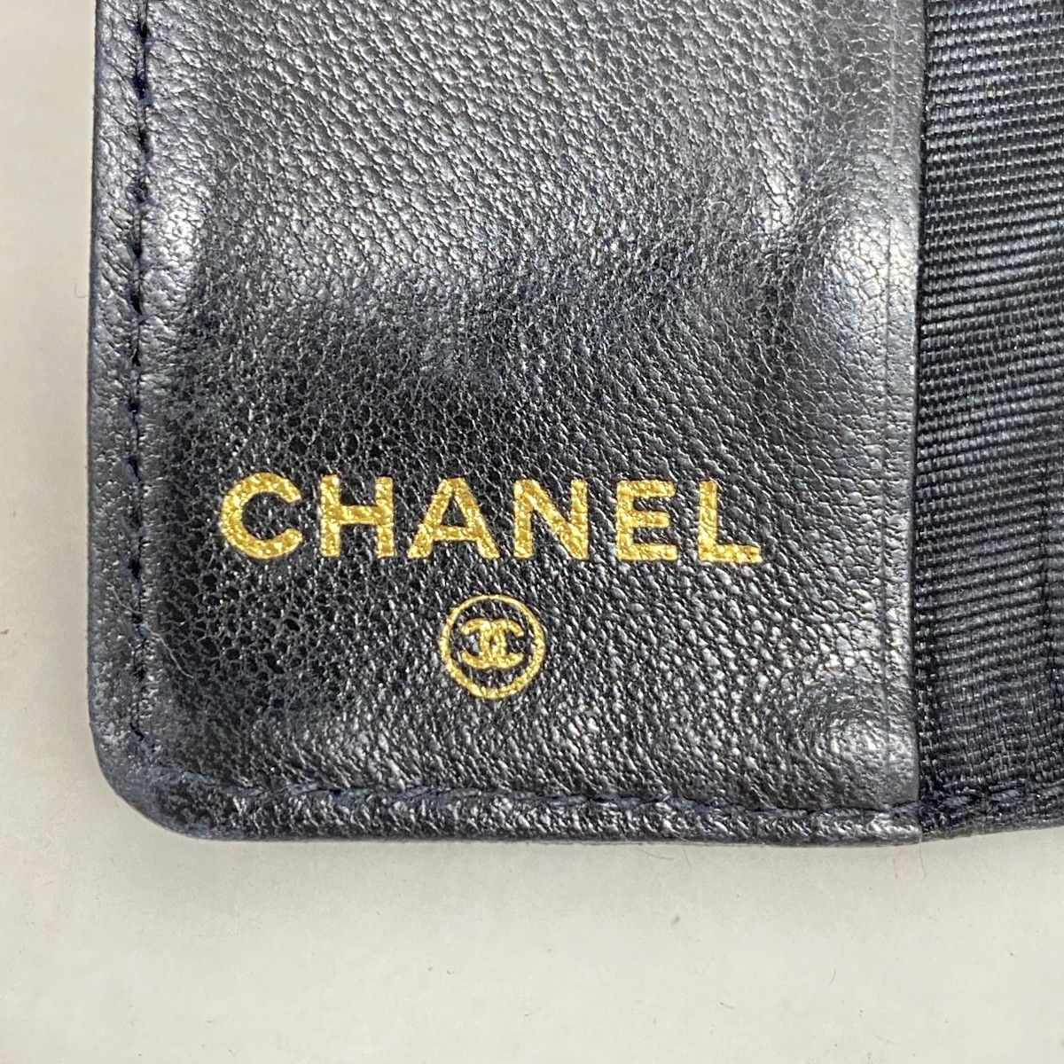 Chanel Key Case Monogram Lambskin Black Gold Key Holder — view 4