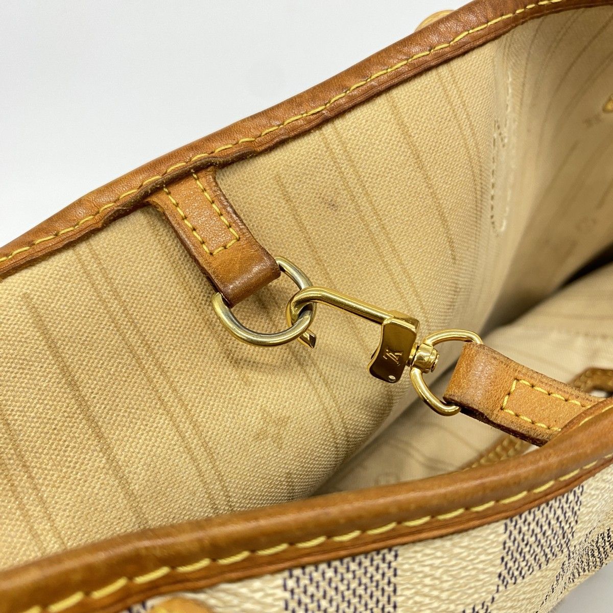 Louis Vuitton Tote Damier Azur Neverfull MM White — view 6