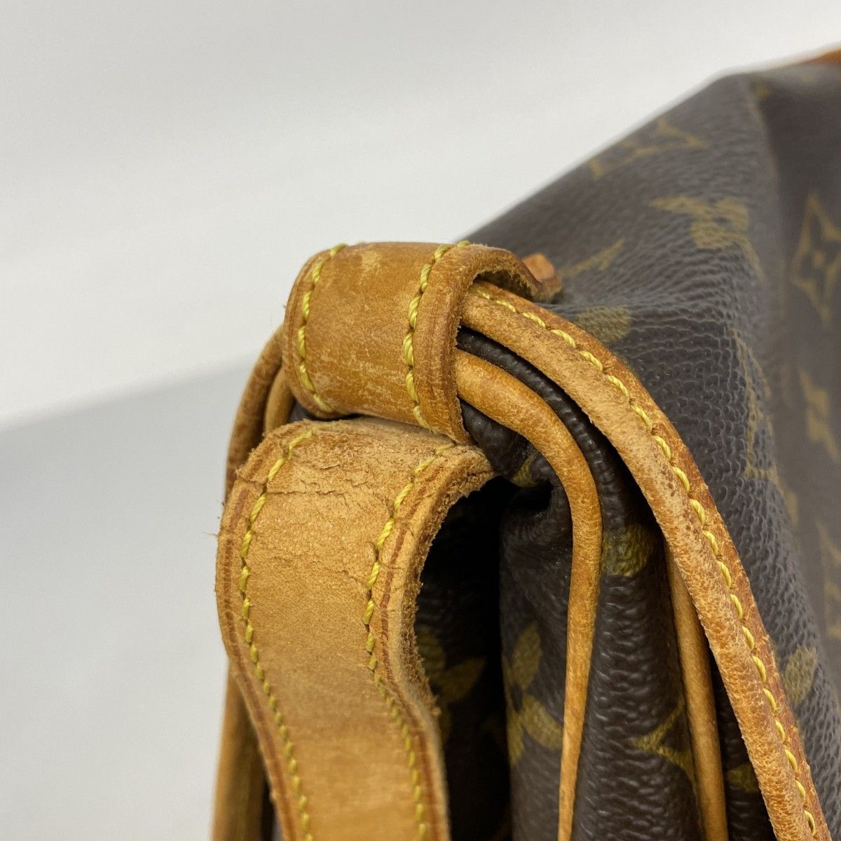 Louis Vuitton Shoulder Bag Monogram Saumur 30 Brown — view 7