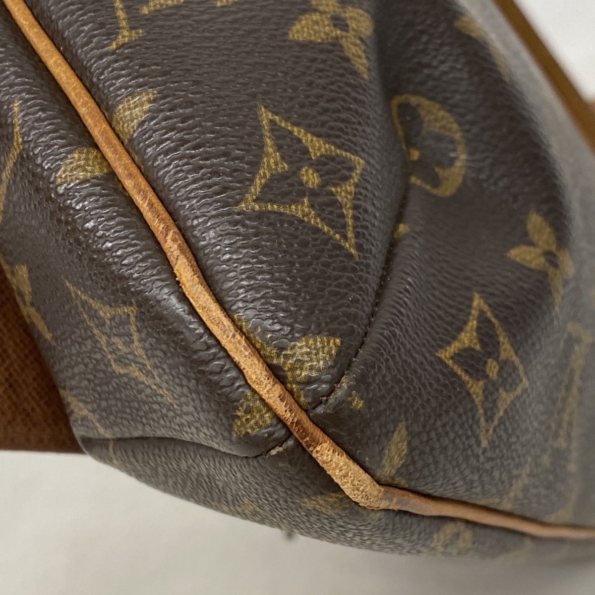 Louis Vuitton Shoulder Bag Monogram Musette Brown — view 7