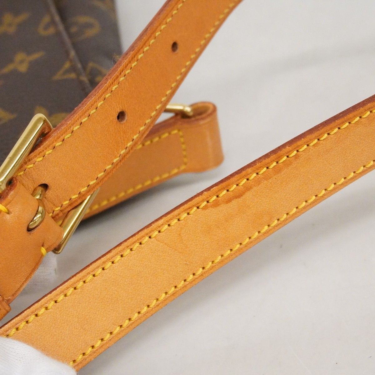 Louis Vuitton Shoulder Bag Monogram Musette Brown — view 9