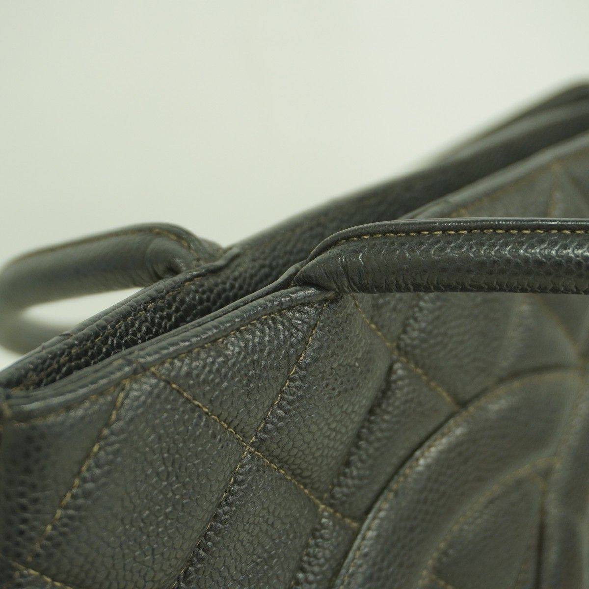 Chanel Tote Reissue Caviar Leather Black Silver — view 9