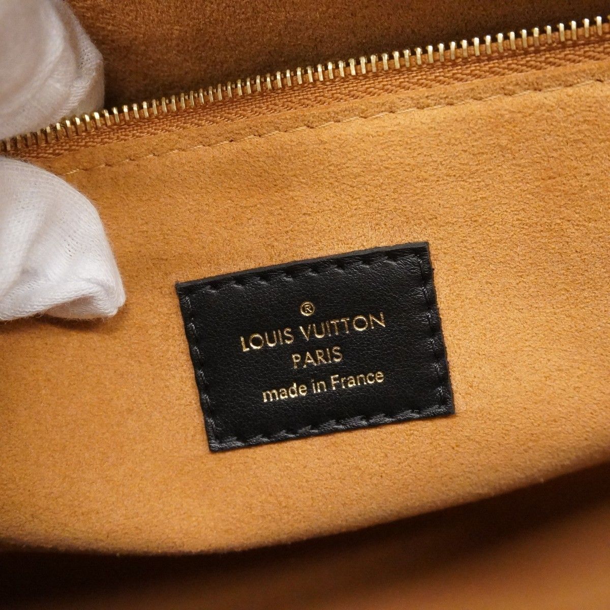 Louis Vuitton Tote Monogram on My Side MM Noir — view 5