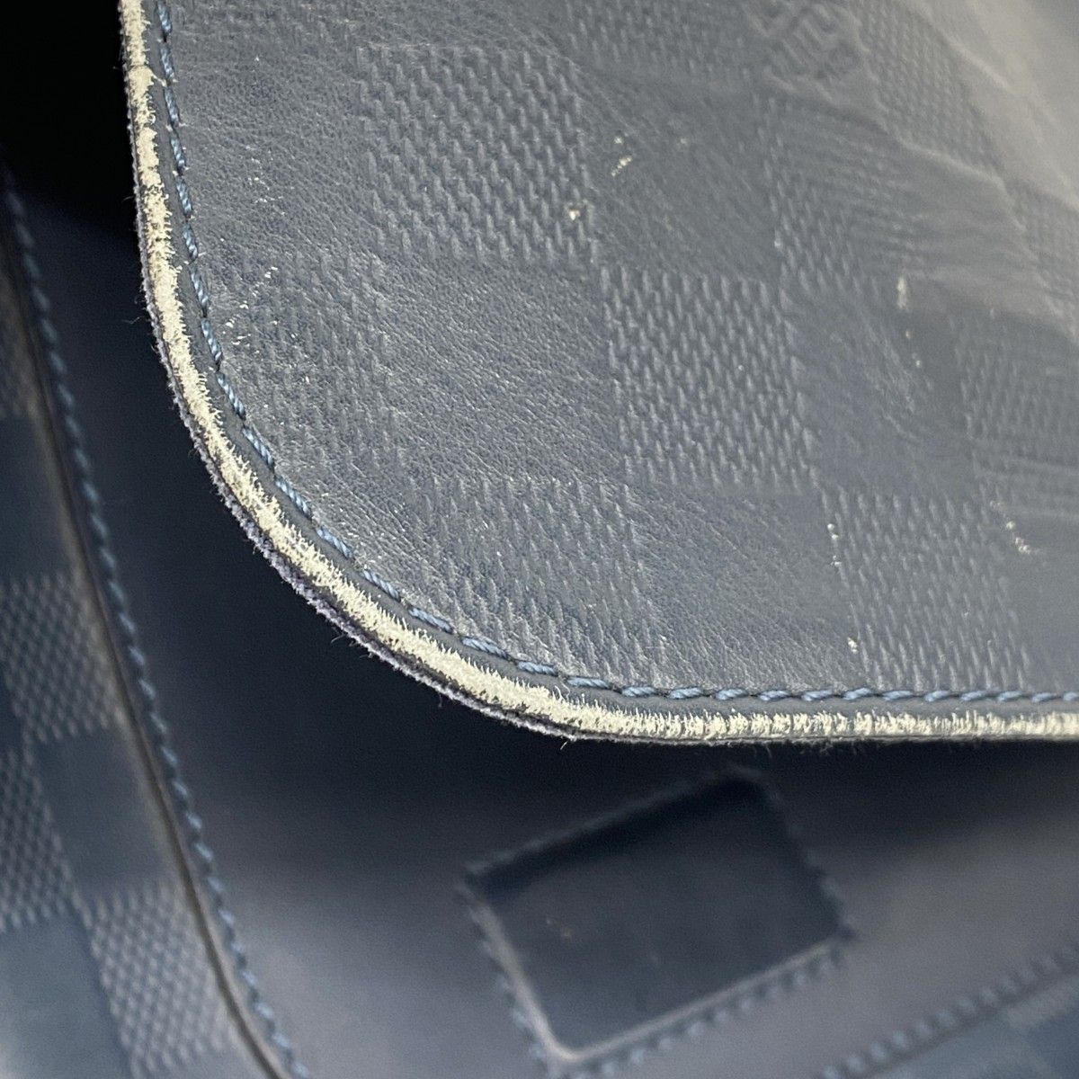 Louis Vuitton Shoulder Bag Damier Infini District PM Cosmos — view 7