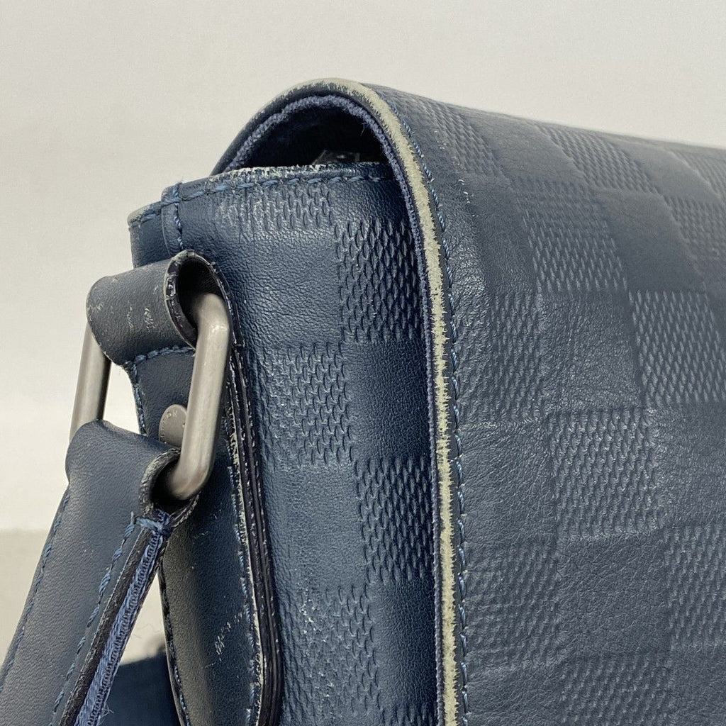Louis Vuitton Shoulder Bag Damier Infini District PM Cosmos — view 6
