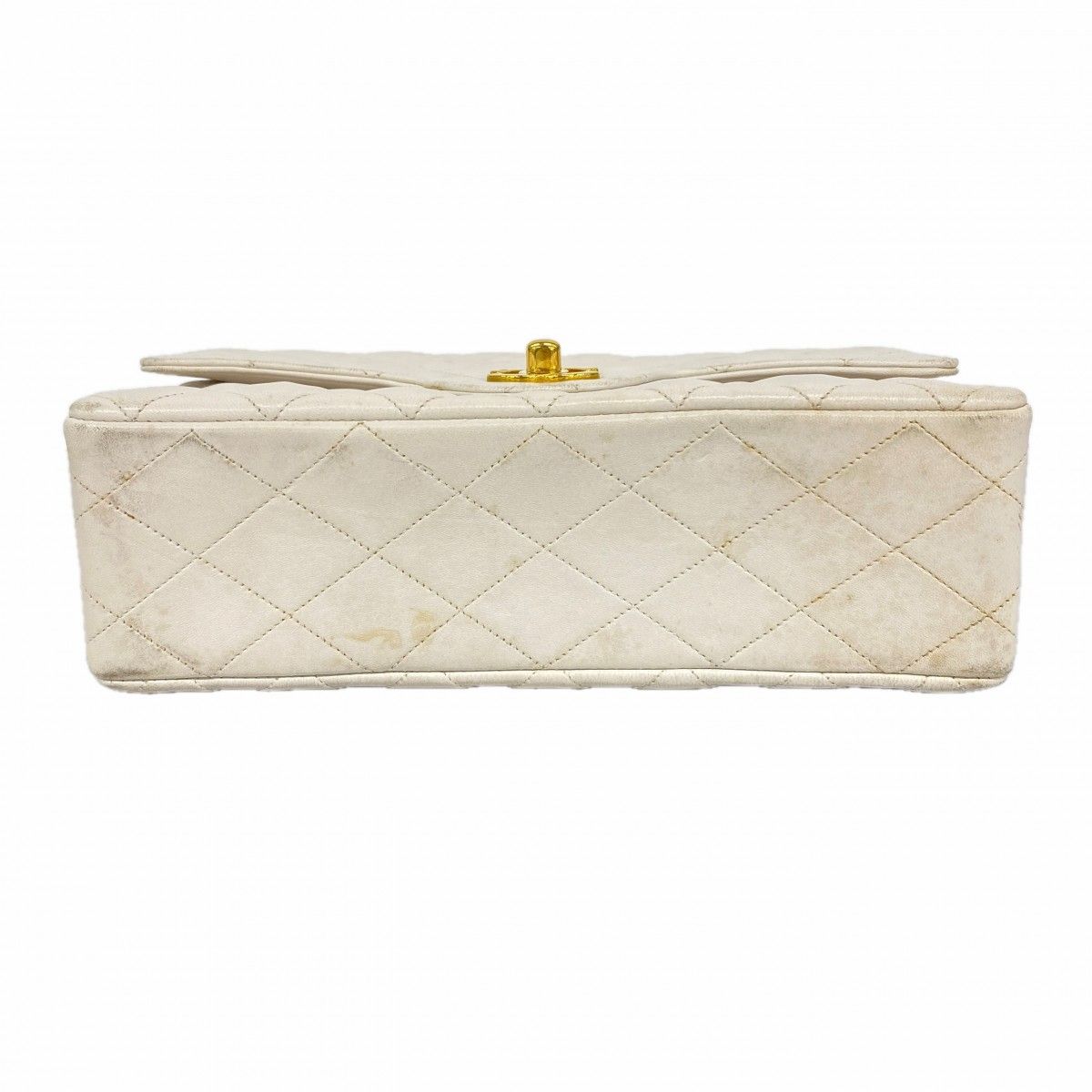 Chanel Shoulder Bag Quilted Lambskin White Gold — view 3