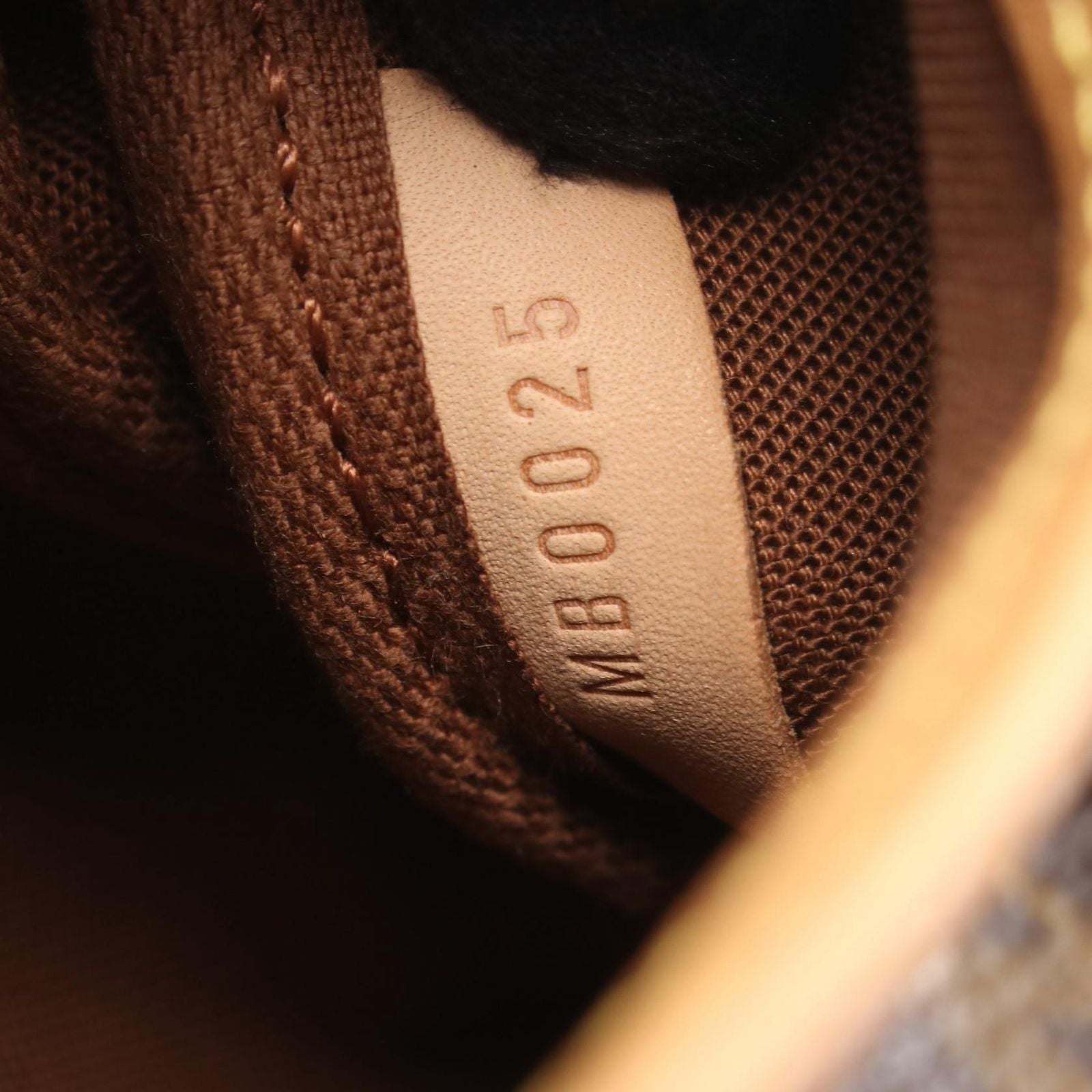 Louis Vuitton Shoulder Bag Saumur 30 Monogram Canvas Leather — view 5