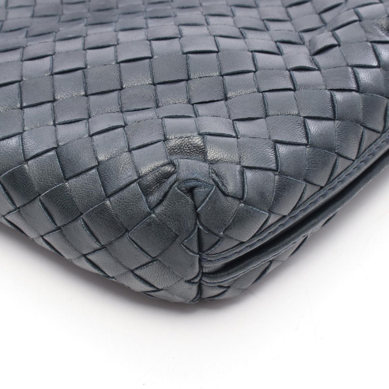 Bottega Veneta Shoulder Bag Intrecciato Navy Leather Bag with Mirror — view 8