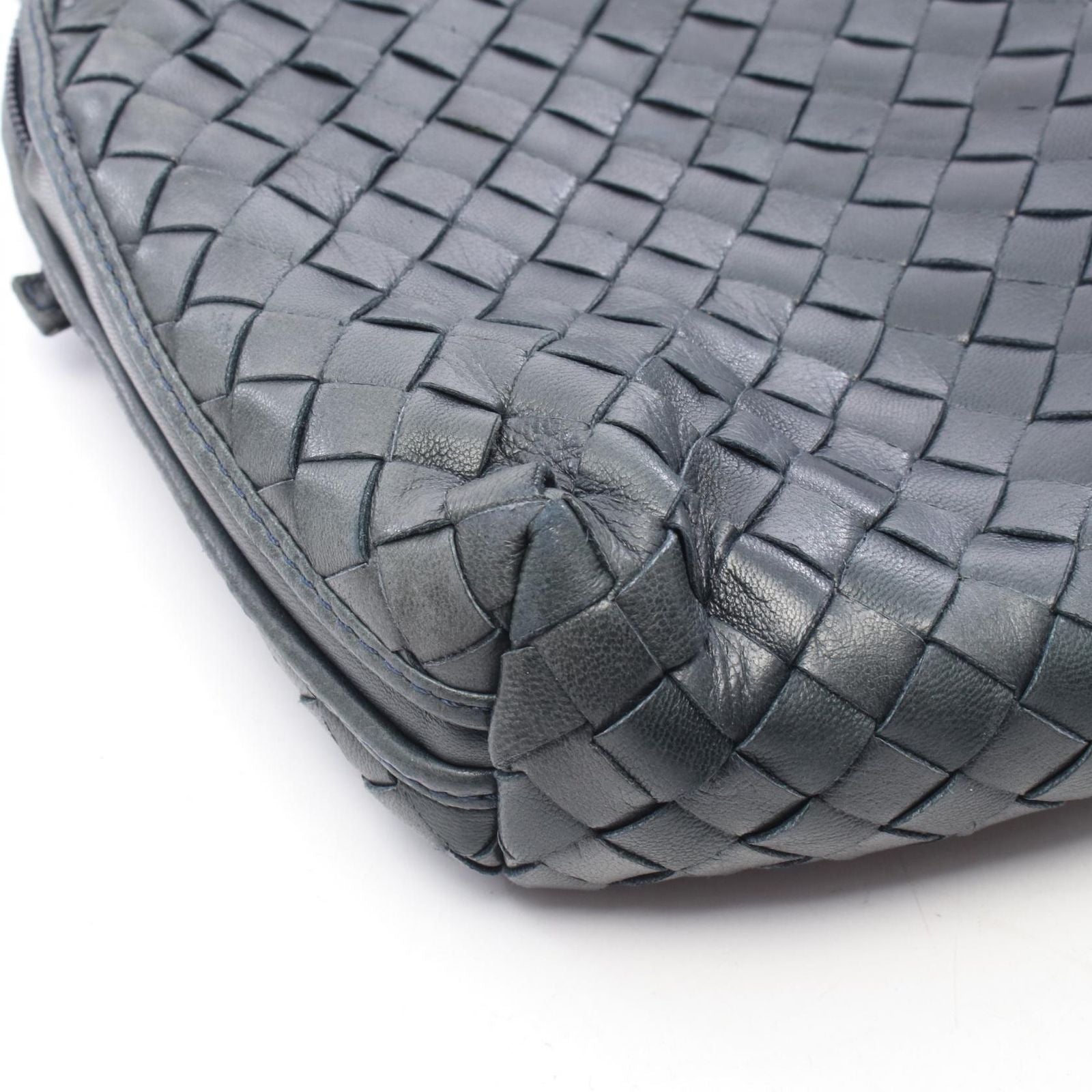 Bottega Veneta Shoulder Bag Intrecciato Navy Leather Bag with Mirror — view 7