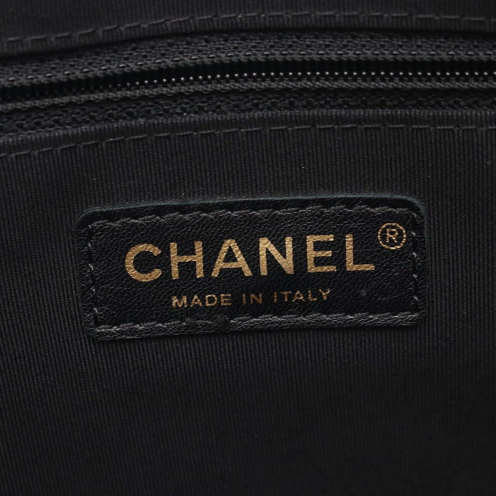 Chanel Shoulder Bag Girl Black Lambskin Chain — view 4
