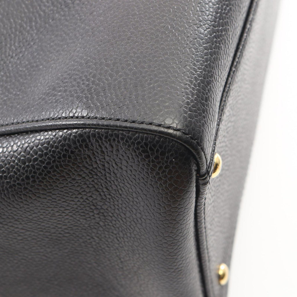 Chanel Tote Big CC Logo Black Caviar Leather CC Chain Boston — view 6