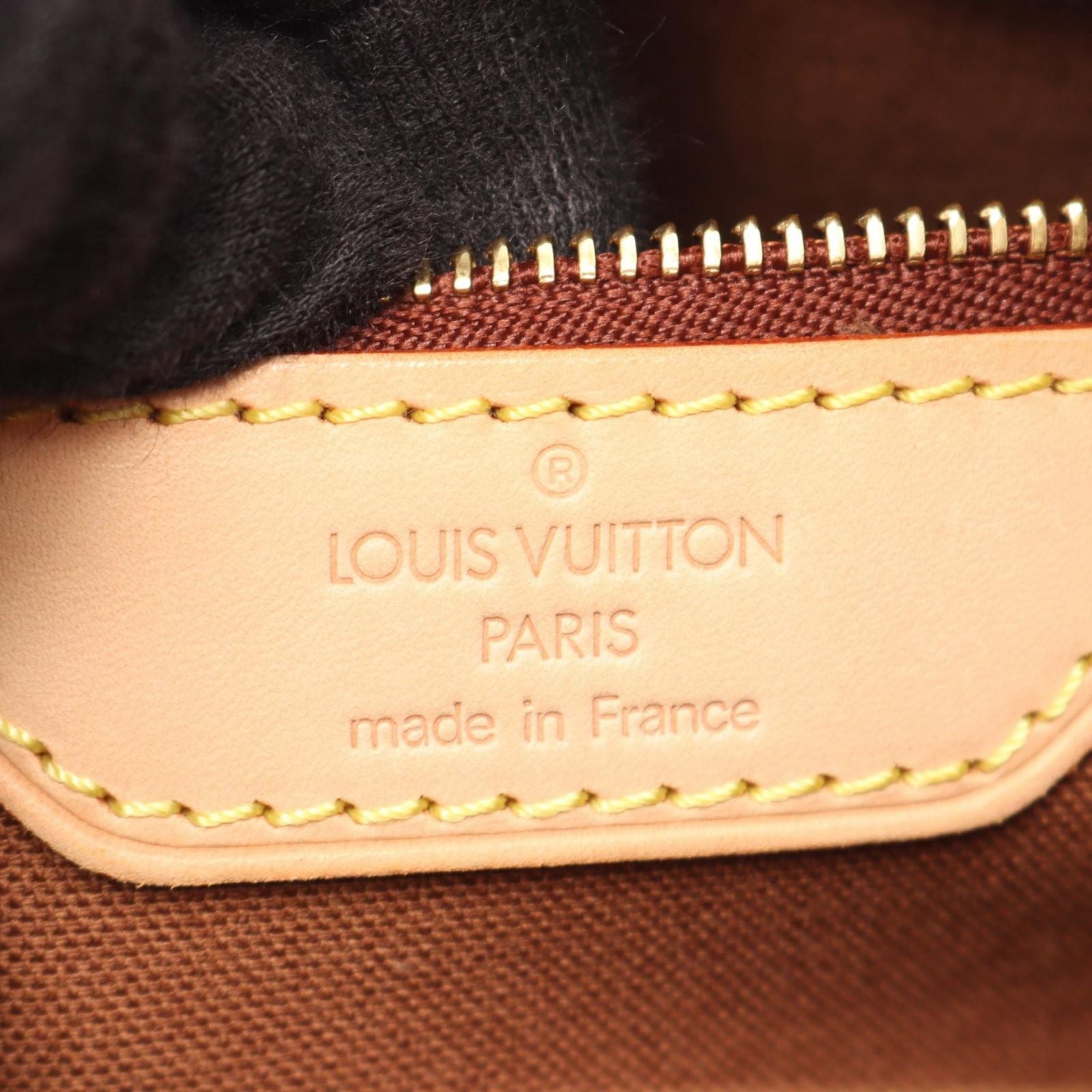 Louis Vuitton Tote Batignolles Vertical Canvas Leather — view 4