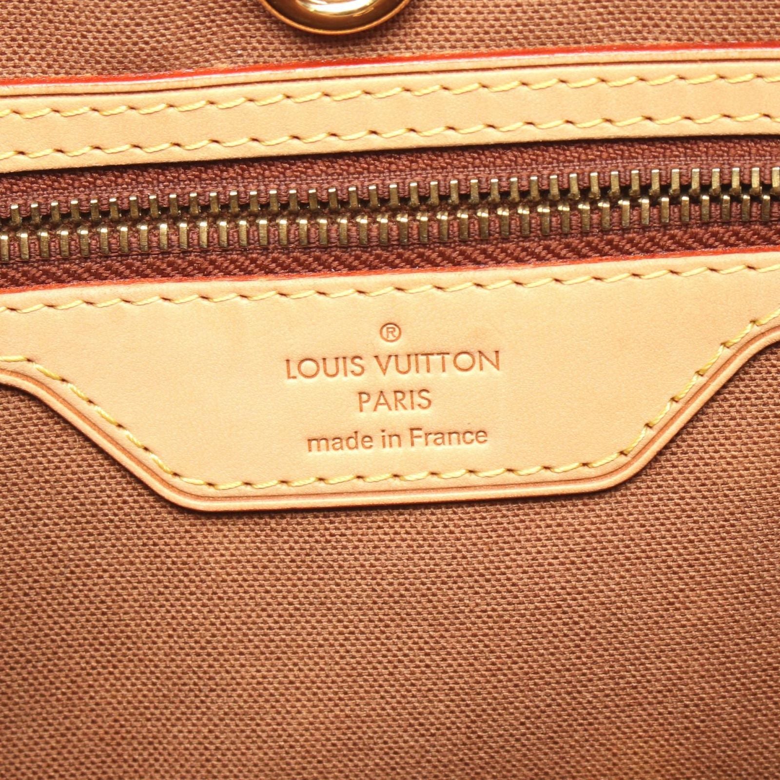 Louis Vuitton Tote Batignolles Vertical Monogram Canvas Leather — view 4