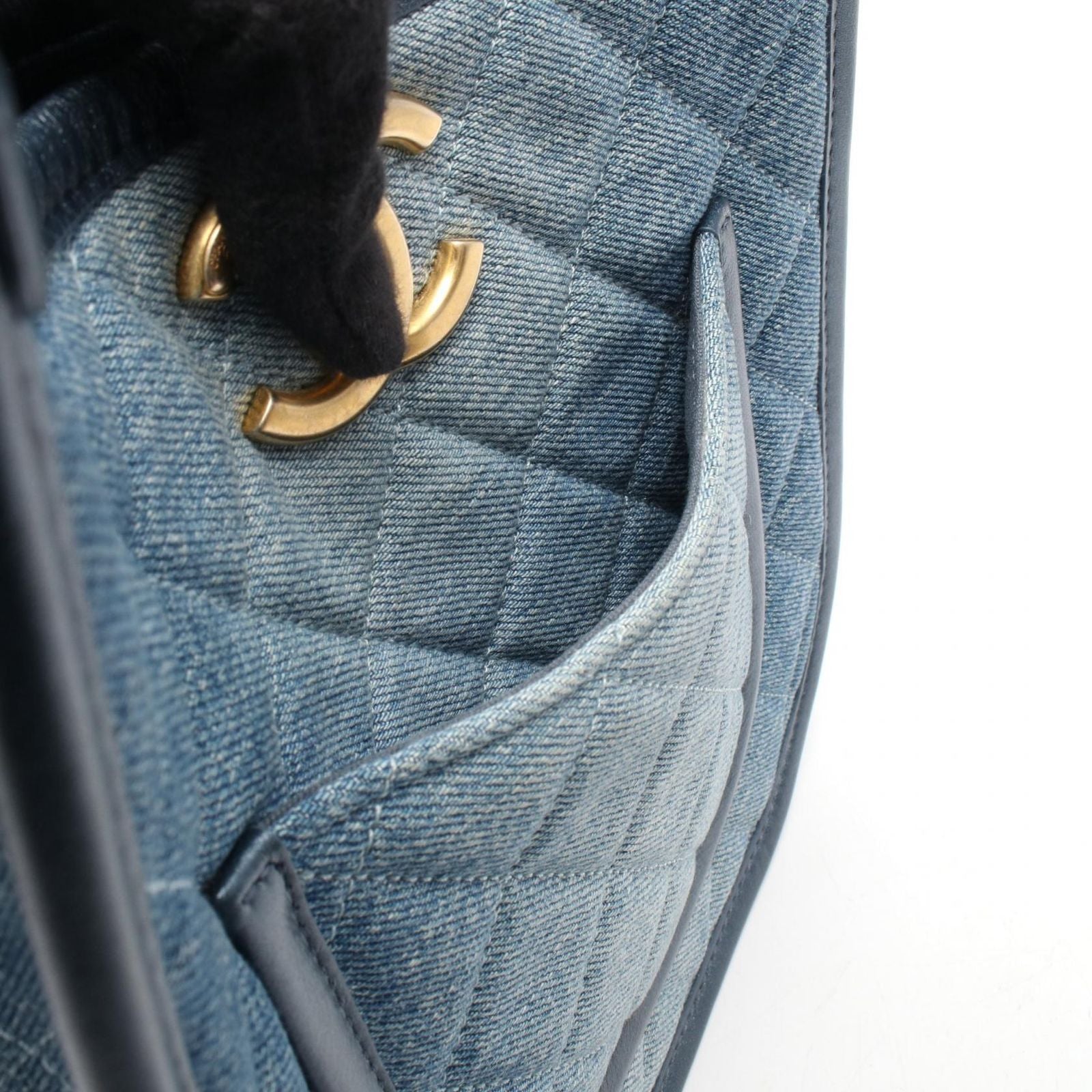 Chanel Shoulder Bag Quilted Hobo Denim Blue — view 6