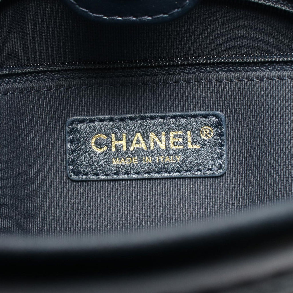 Chanel Shoulder Bag Quilted Hobo Denim Blue — view 4