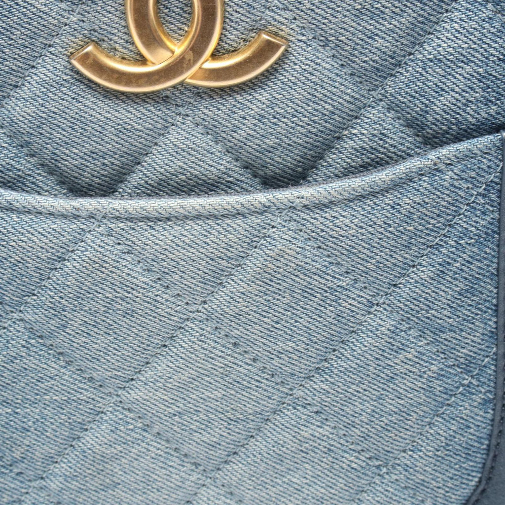 Chanel Shoulder Bag Quilted Hobo Denim Blue — view 9