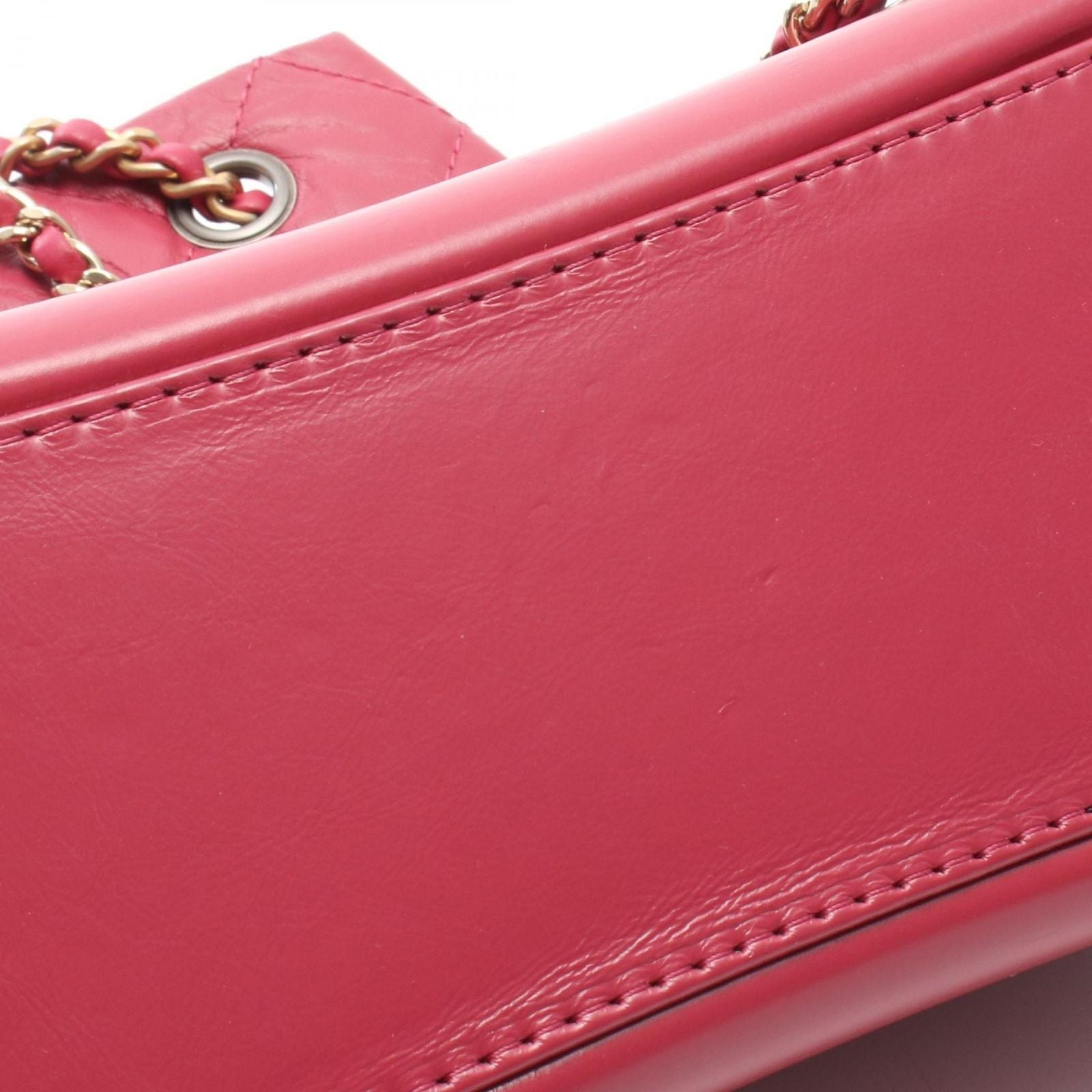 Chanel Backpack Gabriel Small Magenta Leather de Chain — view 6