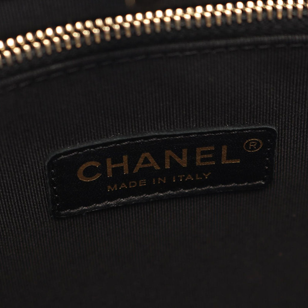 Chanel Shoulder Bag 31 Quilted 2-Way Blue Multi Lambskin Fabric 31 Large — view 4