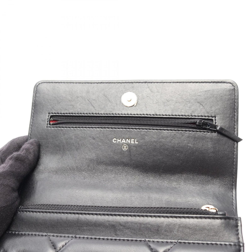 Chanel Shoulder Bag 19 Dizeneuf Quilted 2-Way Black Lambskin 19 Chain Wallet — view 8