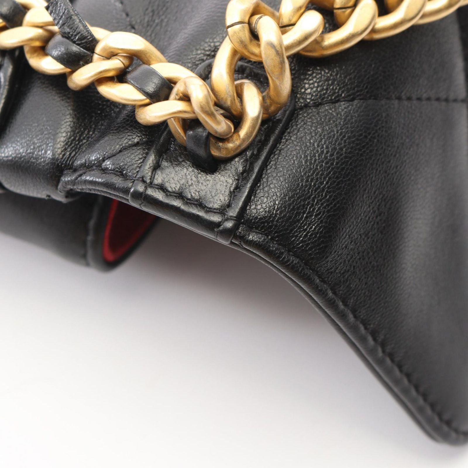 Chanel Shoulder Bag 19 Quilted 2-Way Black Lambskin 19 Mini Chain — view 7