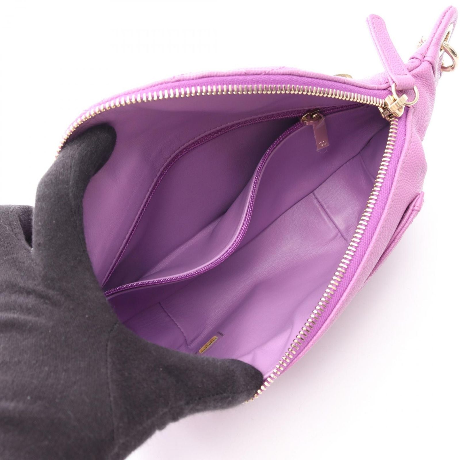 Chanel Waist Bag CC Filigree Purple Caviar Leather CC Quilted — view 3