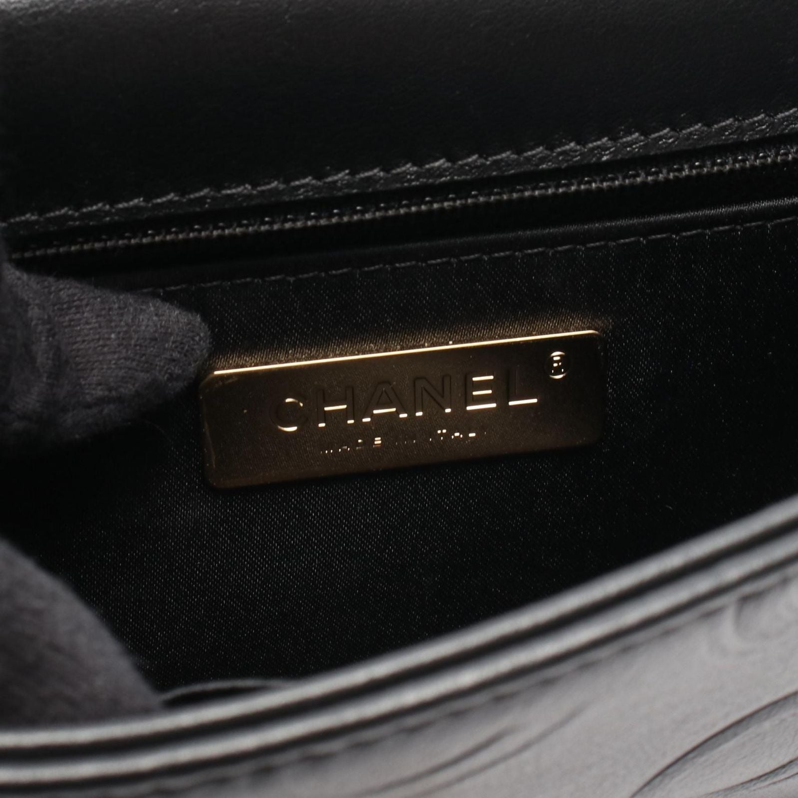 Chanel Shoulder Bag Coco Embossed Small Flap Black Leather Chain — view 4
