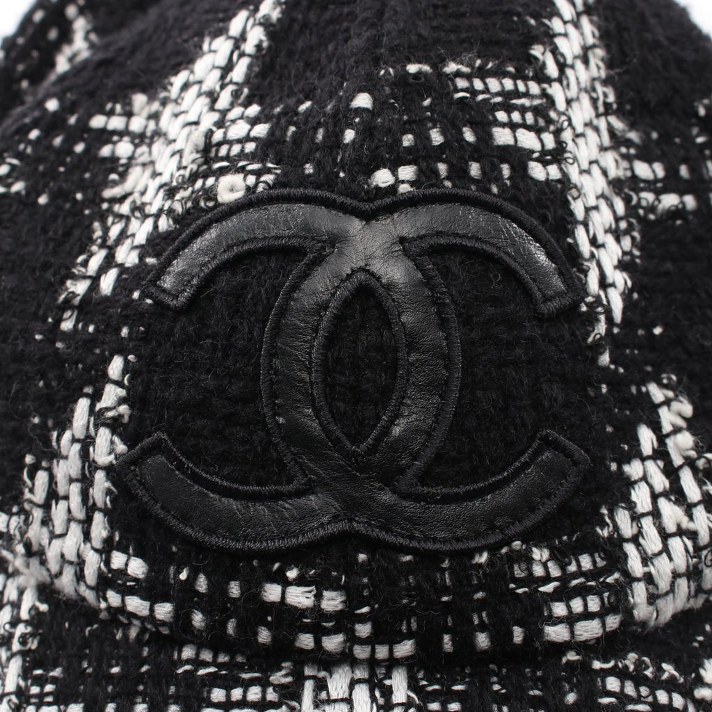 Chanel Cap CC Logo Wool Leather Cap — view 7