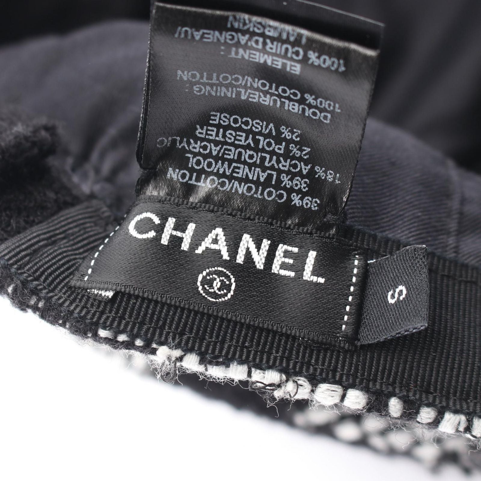 Chanel Cap CC Logo Wool Leather Cap — view 4