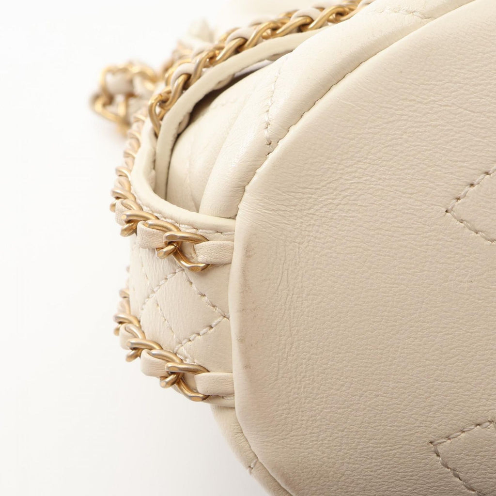 Chanel Shoulder Bag Quilted Drawstring Off White Lambskin — view 6