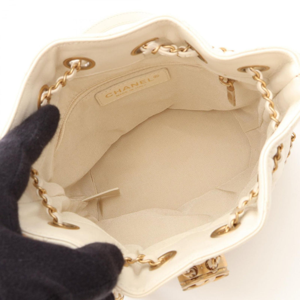 Chanel Shoulder Bag Quilted Drawstring Off White Lambskin — view 3