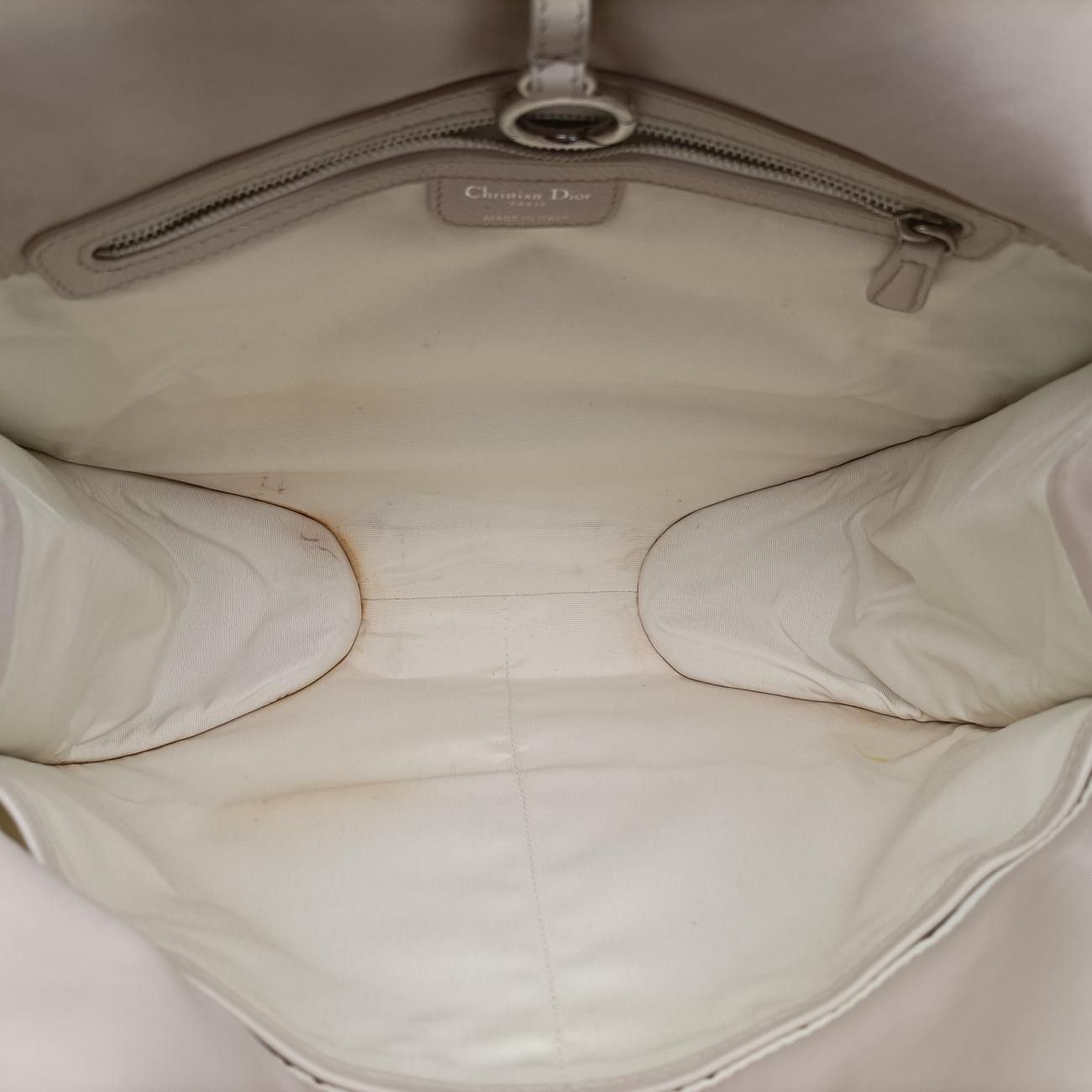 Dior 61 Hobo White Leather — view 9