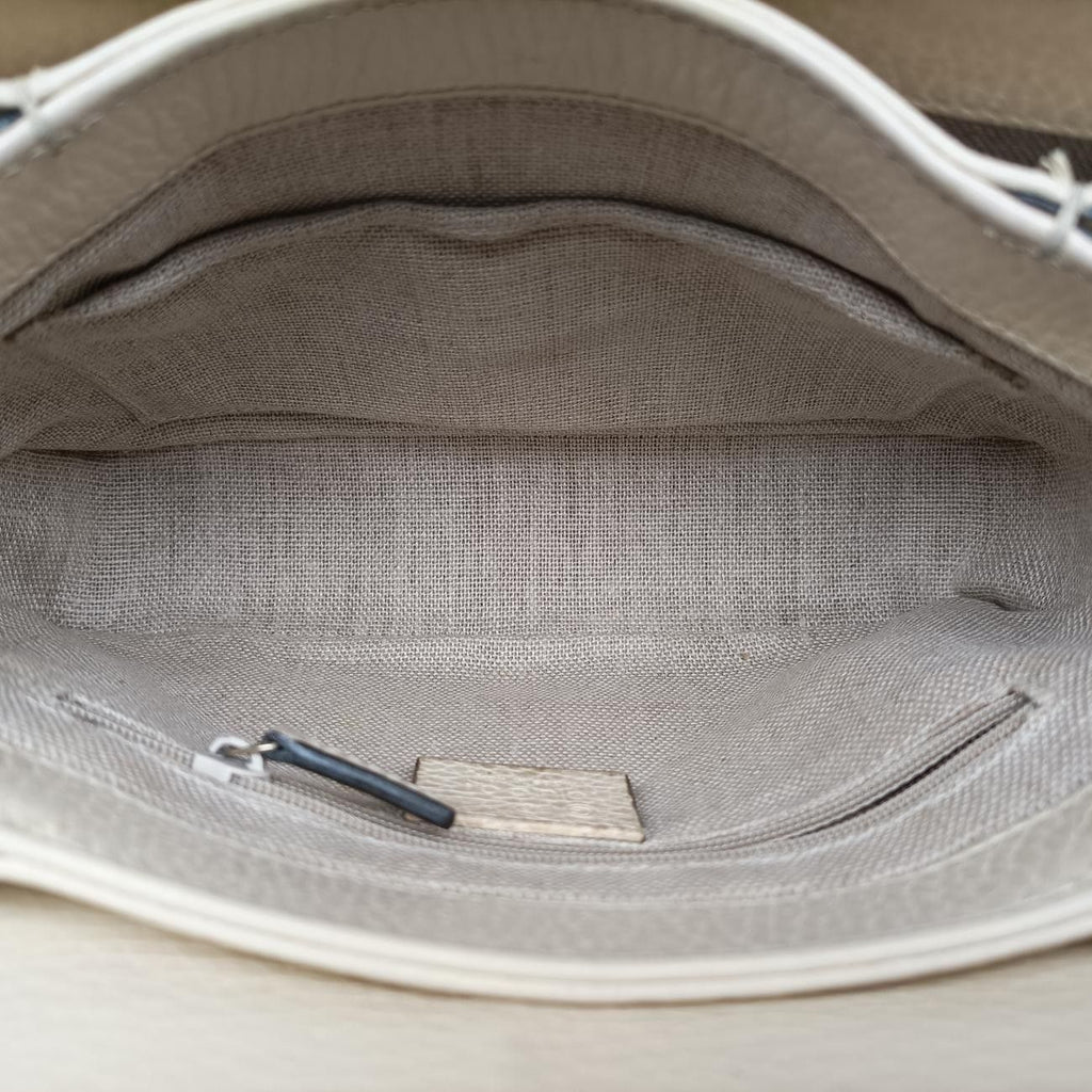 Gucci Interlocking Ivory Leather Shoulder — view 9