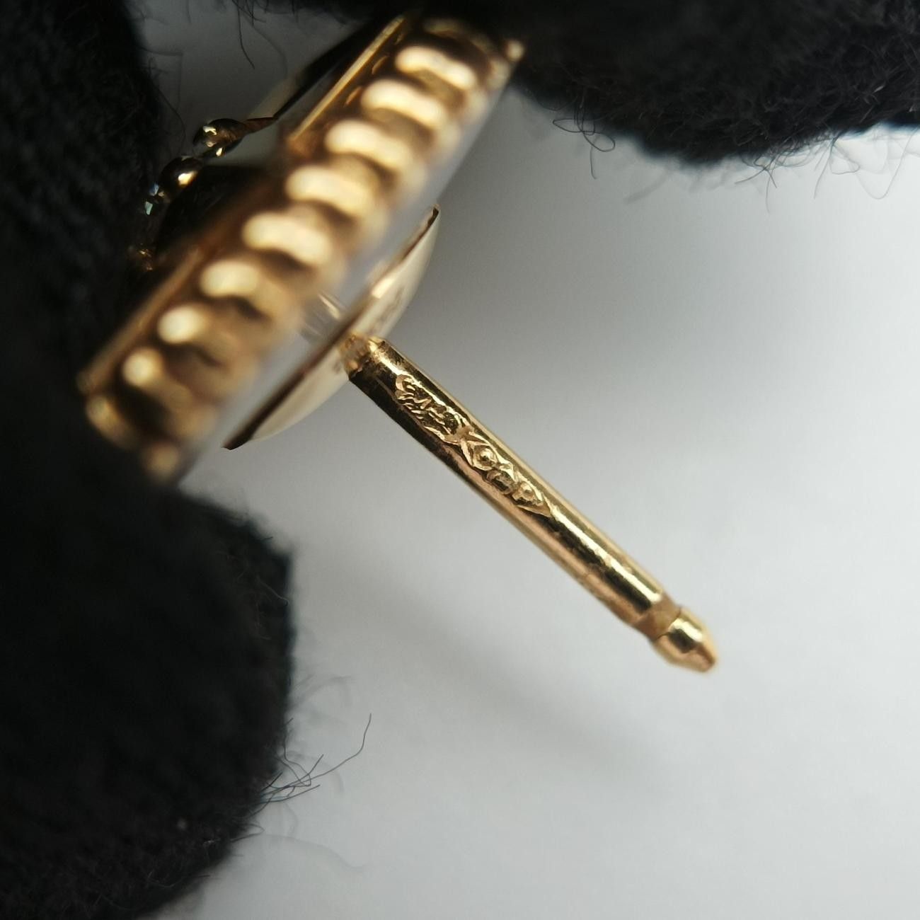 Dior Rose Des Vents White Yellow Gold Earring — view 7