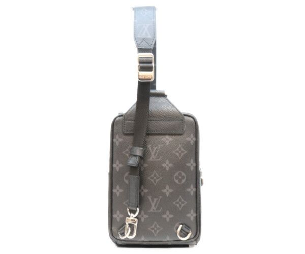 Louis Vuitton Taiga Llama Outdoor Sling — view 3