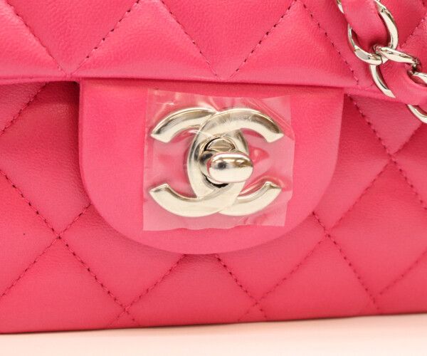 Chanel Neo Pink Lamb Silver Quilted 25 cm Shoulder — view 6