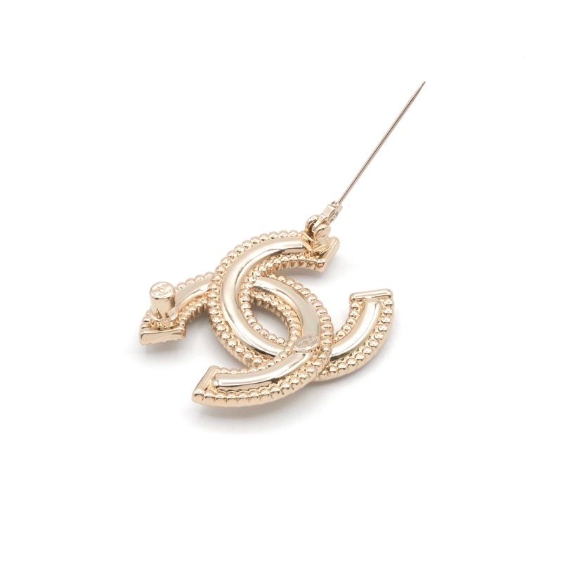 Chanel Brooch Corsage Gold CC Logo Rhinestone — view 4