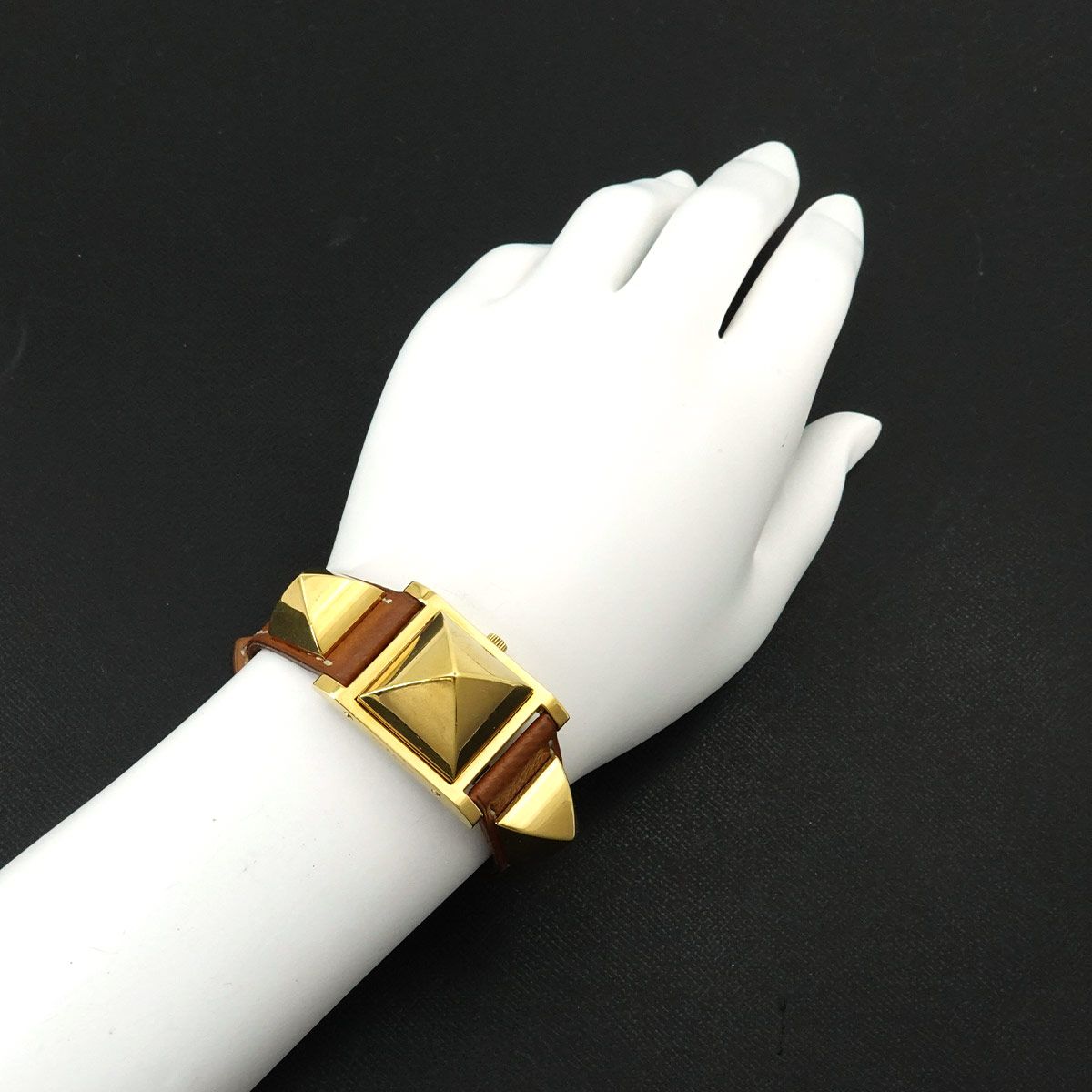 Hermes Medor Vintage Watch Pyramid Gold Studs White Brown Quartz — view 3