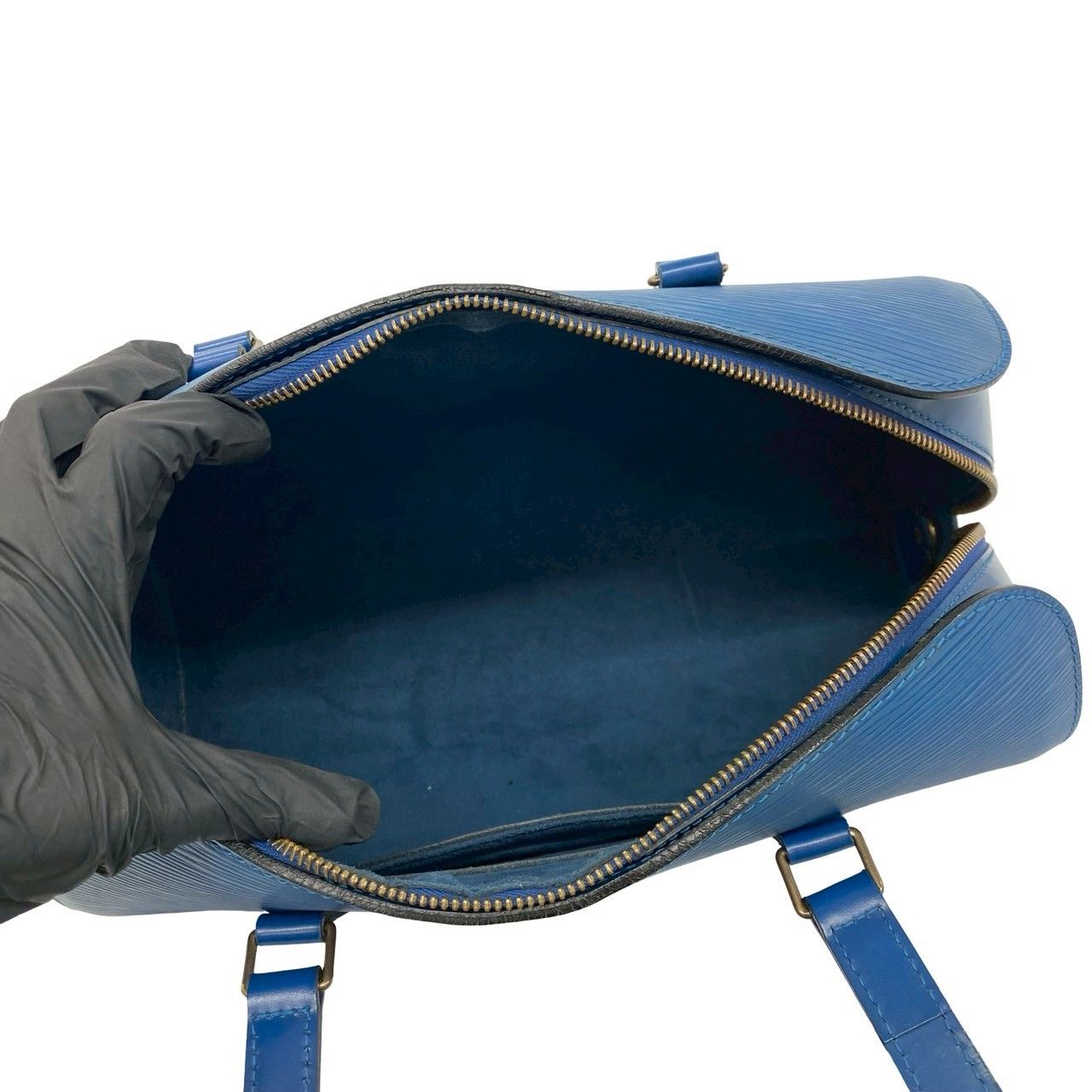 Louis Vuitton Vintage Papillon Epi Leather Handbag Drum Bag Toledo Blue — view 9