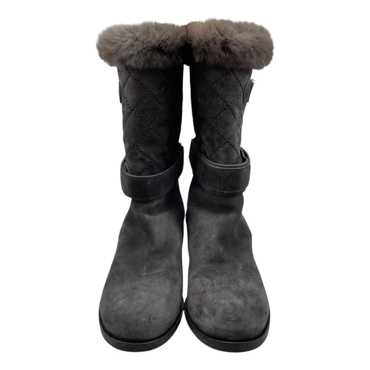 Chanel Middle Boots Quilted Embossed Logo 38.5 Suede Fur Gray Silver — view 3