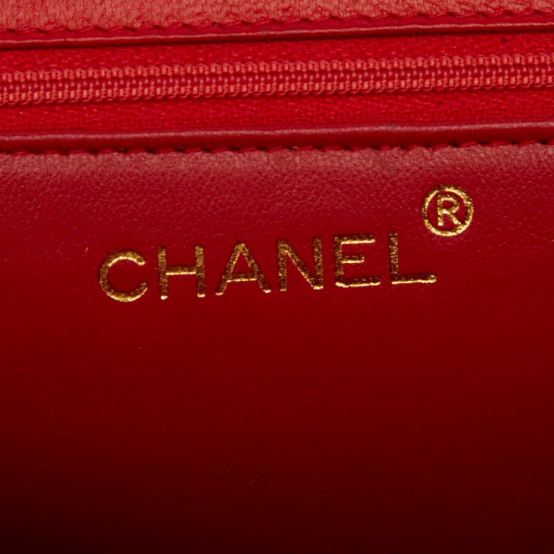 Chanel Quilted CC Logo Chain Shoulder Bag Red Lambskin — view 9