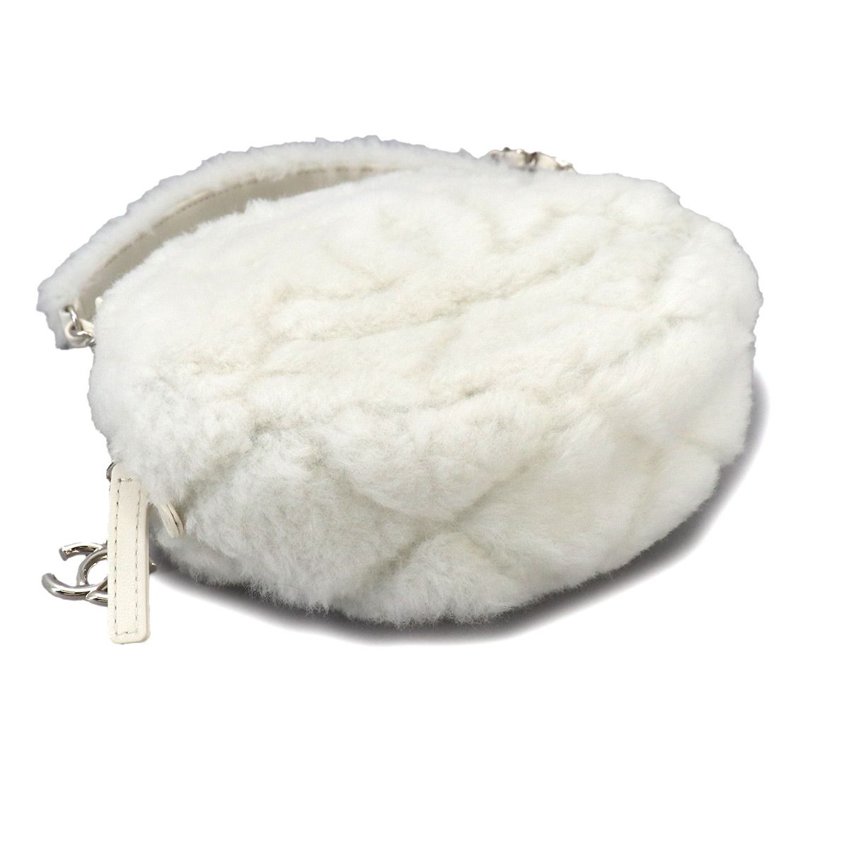 Chanel Chain Shoulder Bag Shearling Leather White — view 5