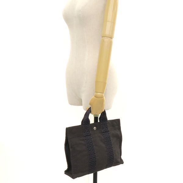 Hermes Her Line Tote PM — view 9