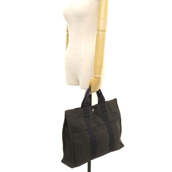 Hermes Her Line Tote MM — view 9